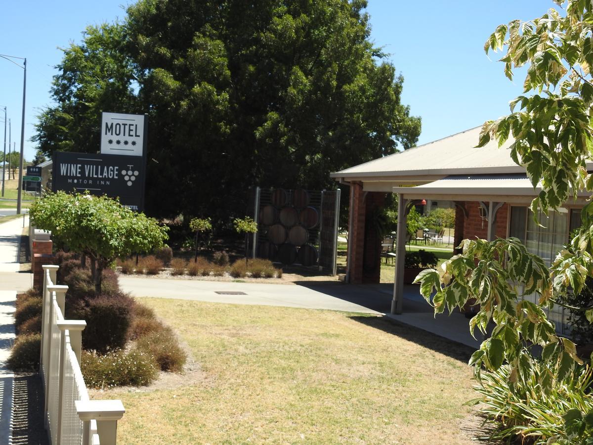 Wine Village Motor Inn Rutherglen Exterior photo