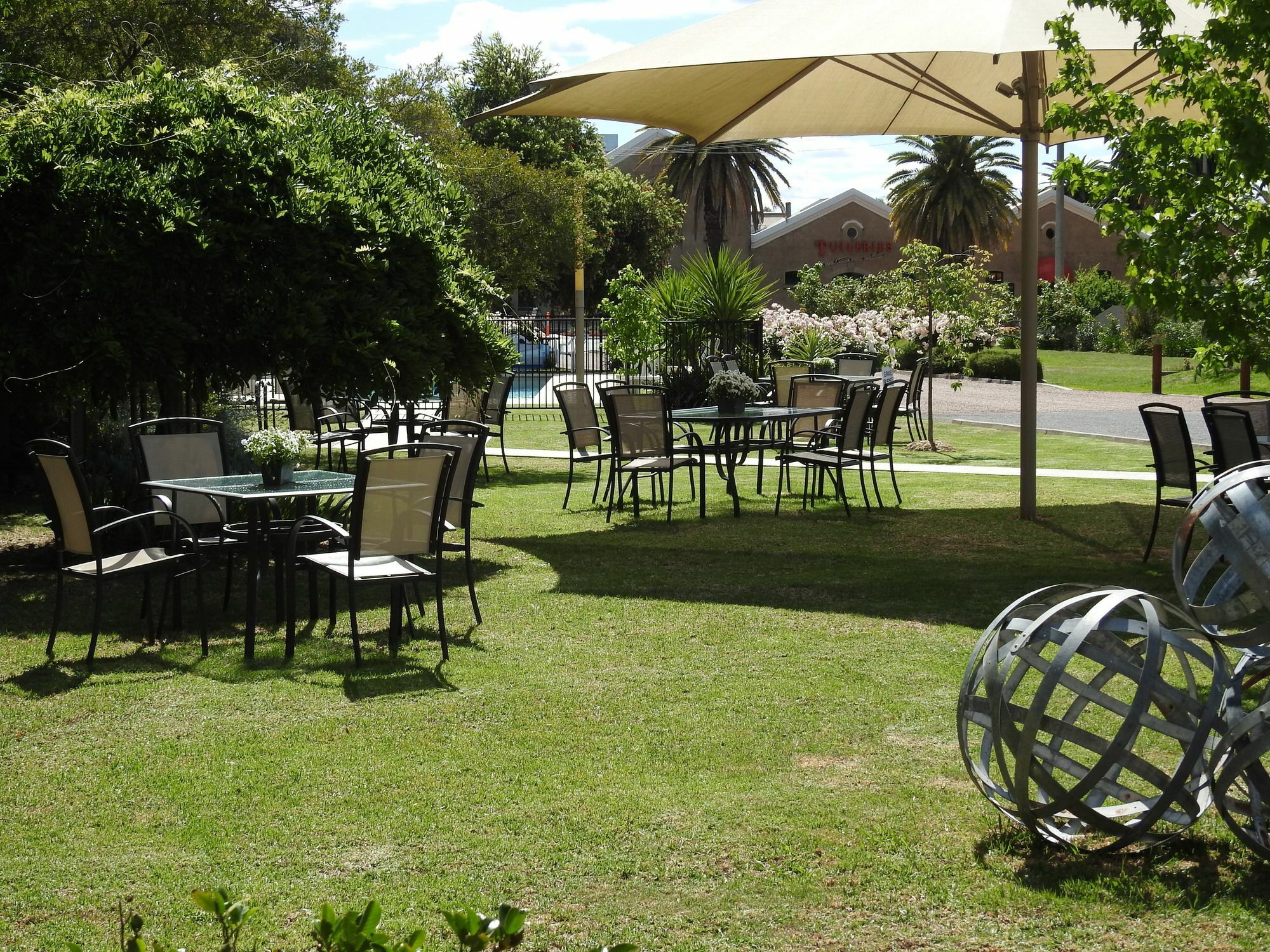 Wine Village Motor Inn Rutherglen Exterior photo